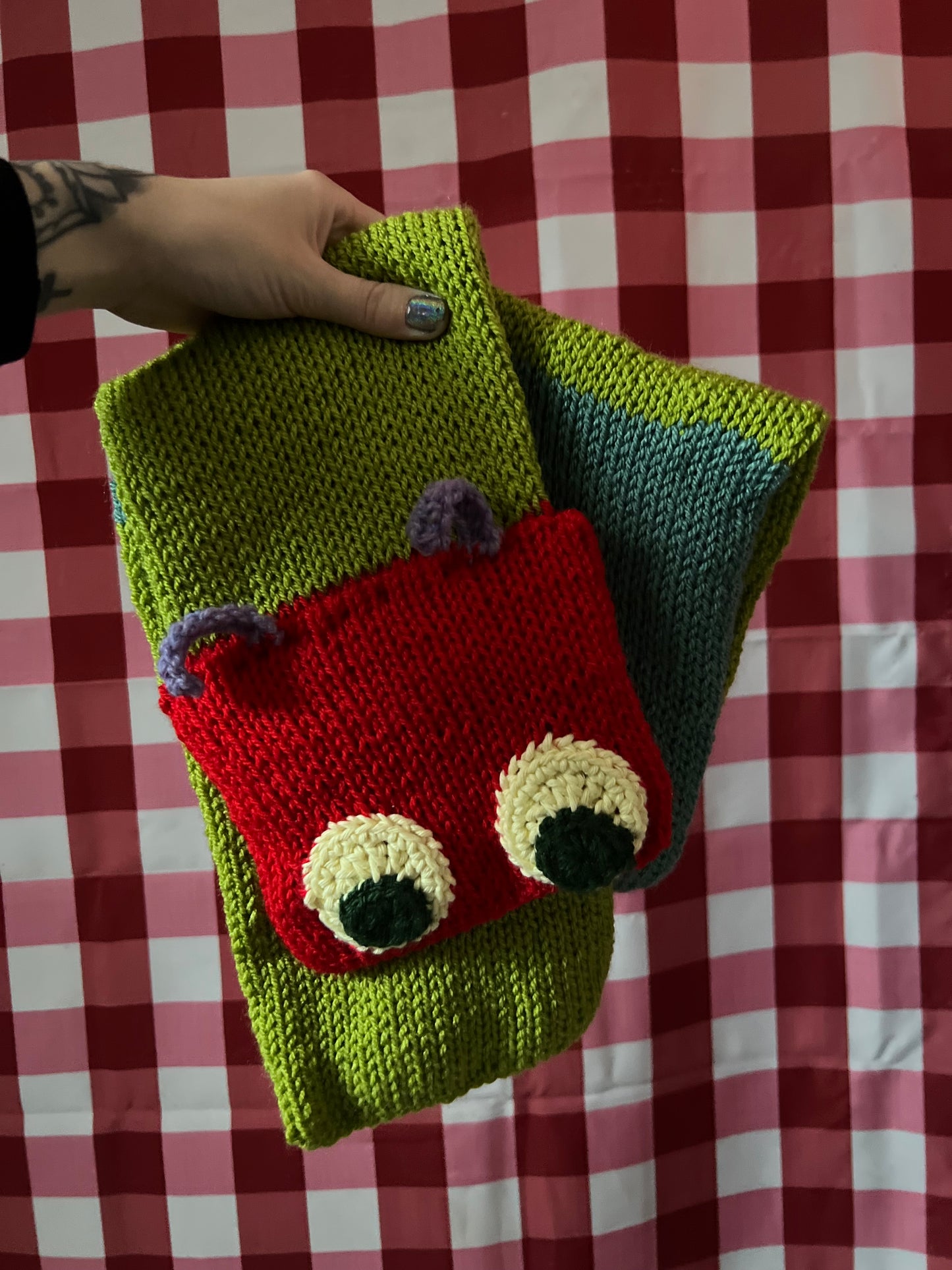 Caterpillar scarf
