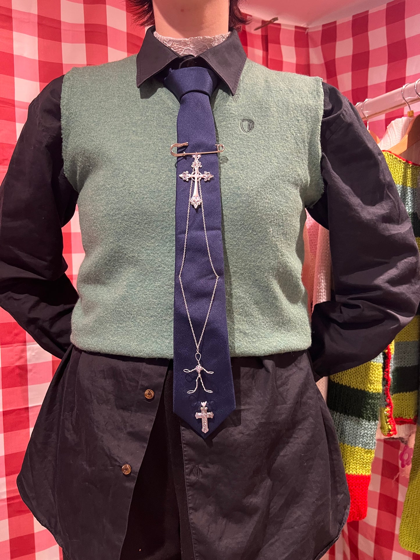 Navy cross tie
