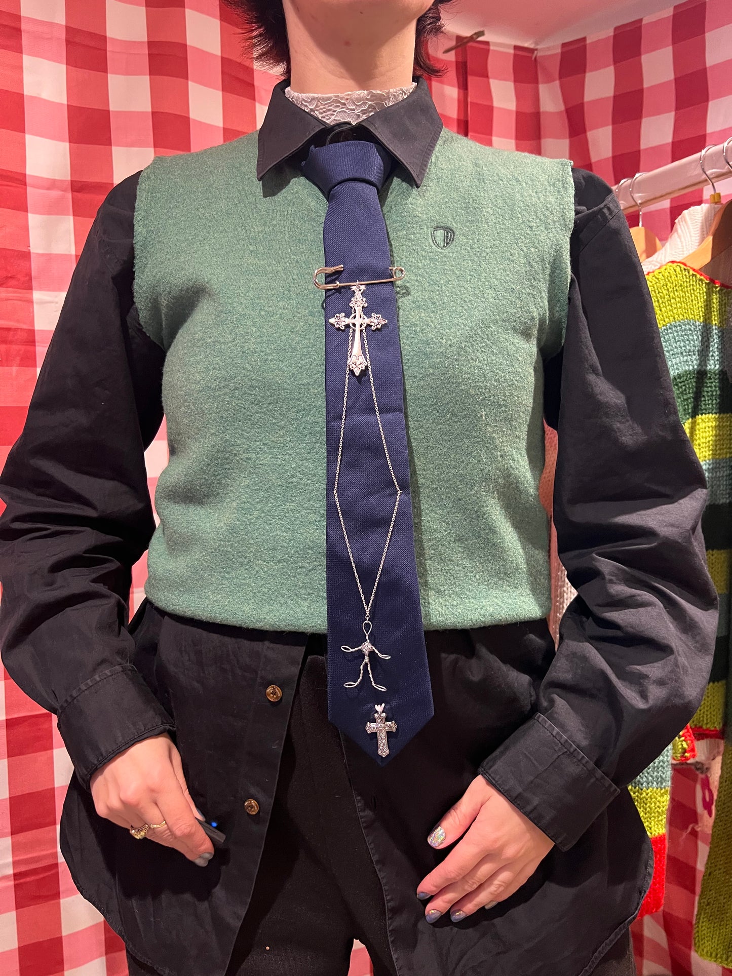 Navy cross tie