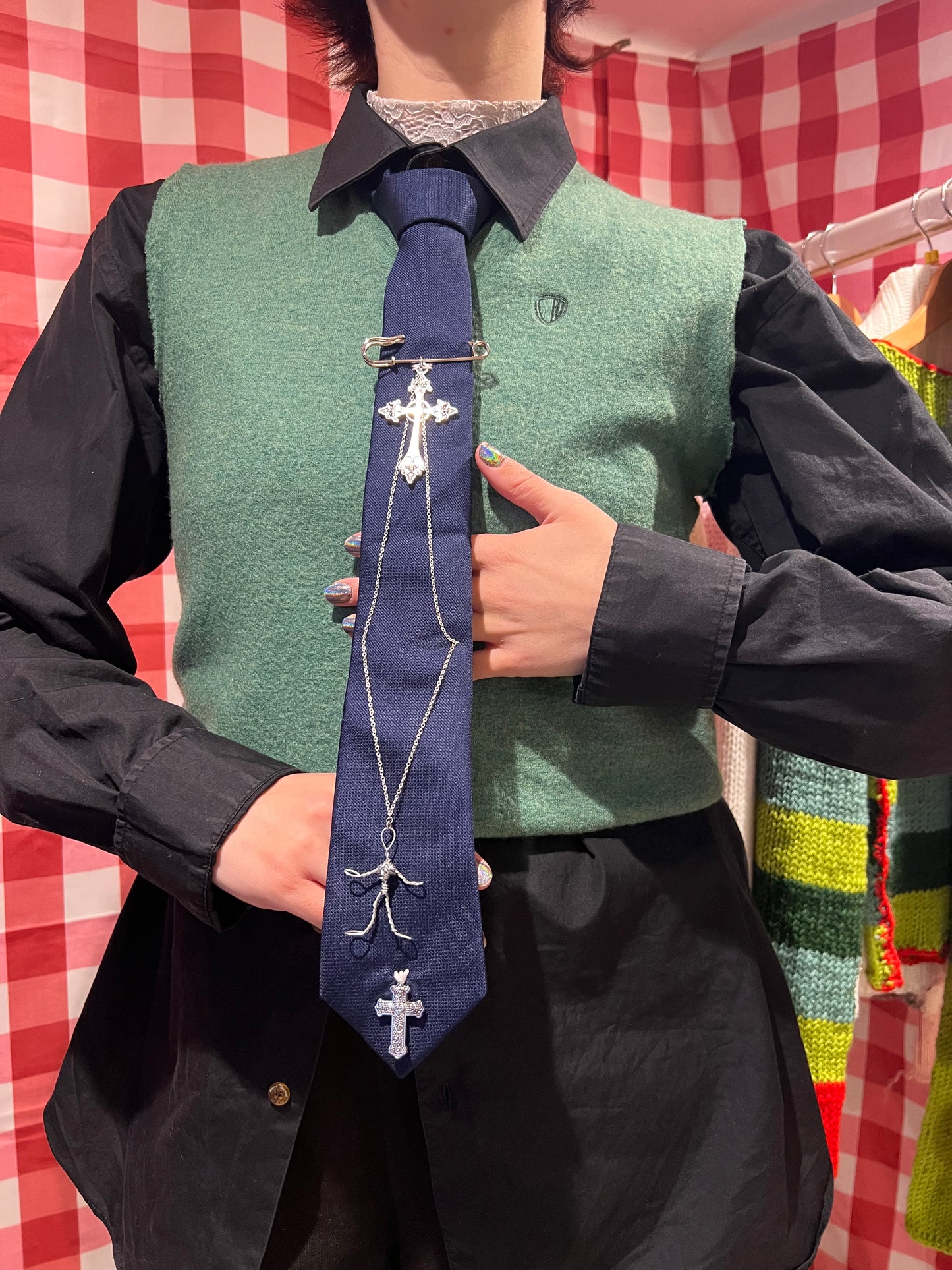 Navy cross tie