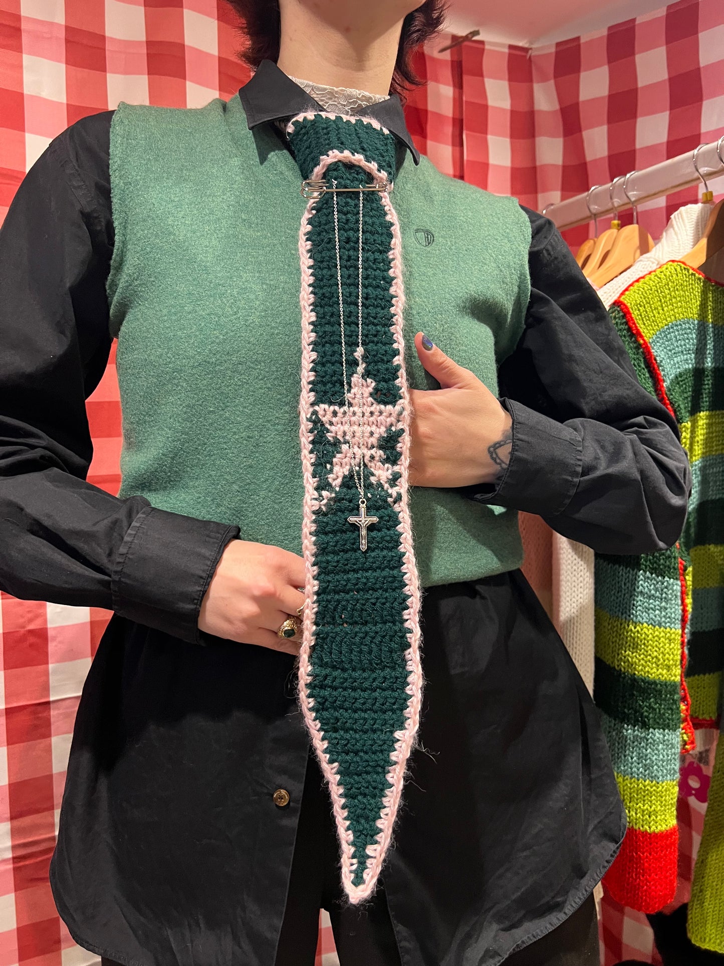 Crochet tie